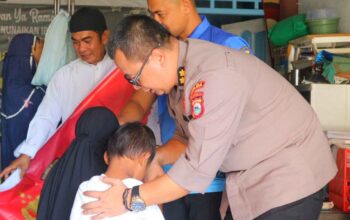 Peduli Sesama, Bagian Psikologi Biro SDM Polda Sulsel Gelar Jumat Berbagi program Kapolda Sulsel