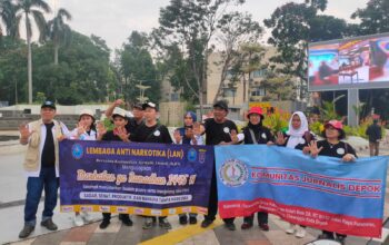 KJD Bersama LAN Berbagi Takjil Dan Nasi Box Di Taman Depok Open Space