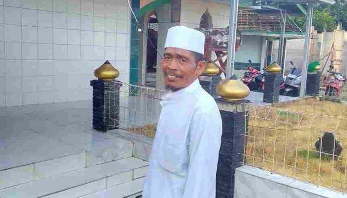 DKM MESJID JAMI ASSAFAAH BAPAK USTDZ USMAN PEDULI PEMBANGUNAN MESJID DAN SIAP MENERIMA BANTUAN DARI DONASI